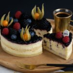 VANILLA MIX BERRIES CAKE